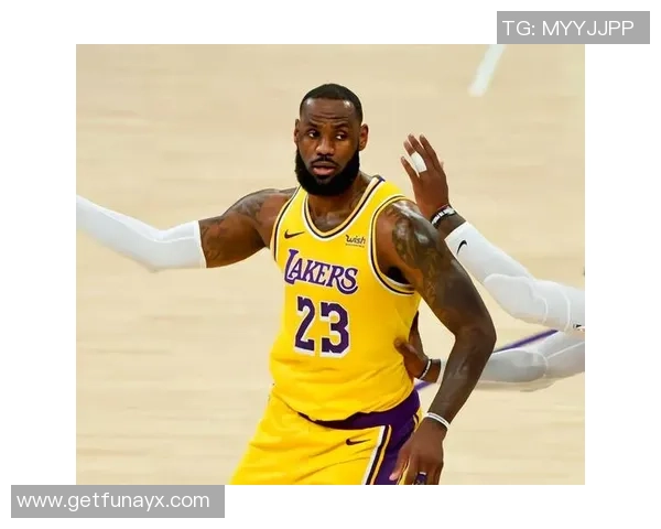 2020年10月7日湖人对热火精彩比赛回顾与精彩瞬间分析