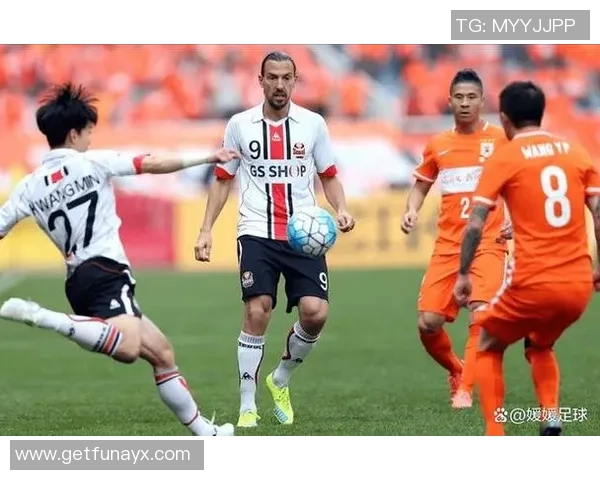 赫拉克莱斯与乌得勒支的精彩对决分析与赛后点评